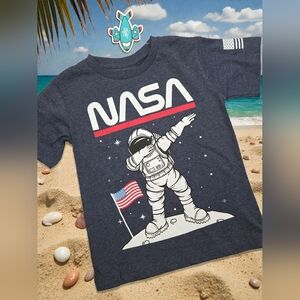 New NASA eighty eight brand t-shirt top Boys 4